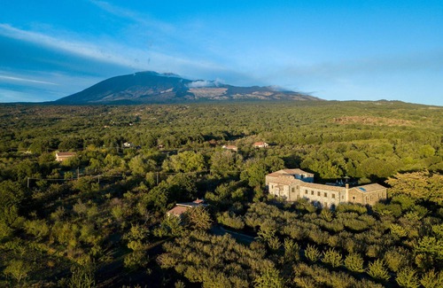 Biancavilla Hotel | Bosco Ciancio