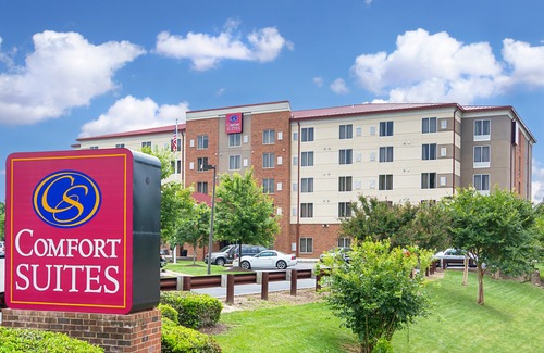 Glen Allen Hotel | Comfort Suites at Virginia Center Commons