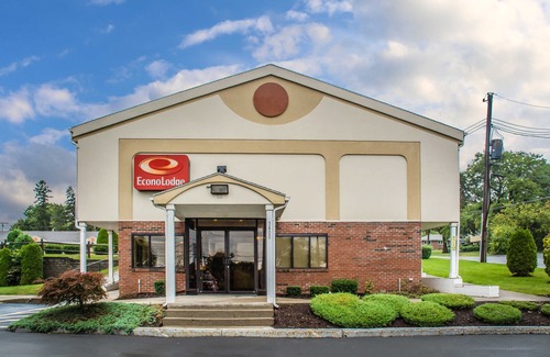 DeWitt Hotel | Econo Lodge Dewitt I-90