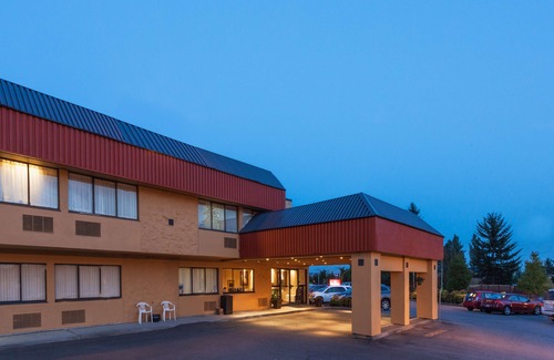 Coquitlam Hotel | Ramada by Wyndham Coquitlam