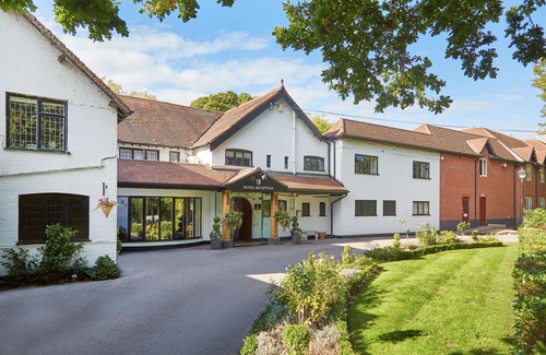 Woodbank Hotel | Macdonald Craxton Wood Hotel & Spa