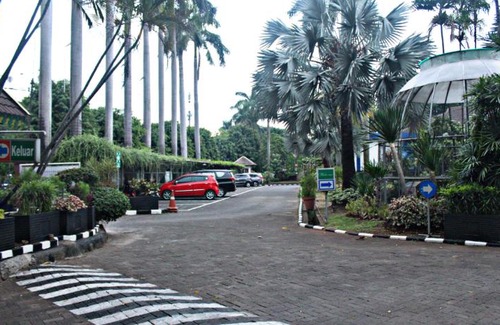 Kayu Putih Hotel | C'One Hotel Pulomas