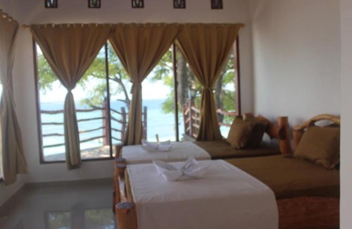 Bira Hotel | Panda Beach II