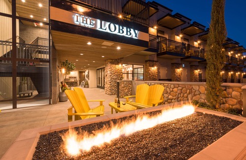 Cottonwood Hotel | The Tavern Hotel