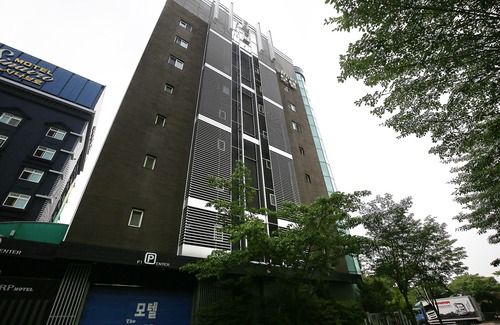 Bongmyeong-dong Hotel | Daejeon Yuseong the Sharp