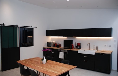 Montreuil-sur-Mer Hotel | Montreuil Appart Holidays Sas