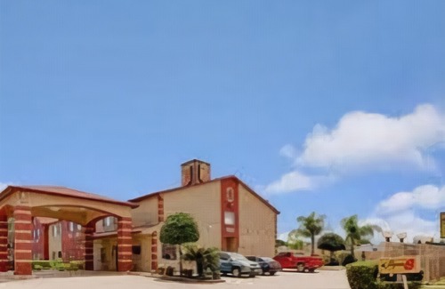 Norco Hotel | Howard Johnson by Wyndham Norco