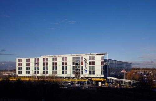 Bishop's Stortford Hotel | Radisson Blu Hotel London Stansted Airport