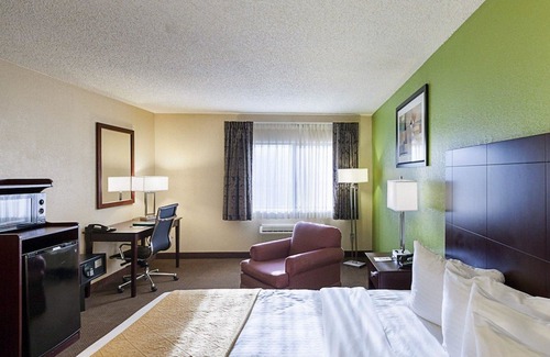 Childress Hotel | Quality Inn Childress