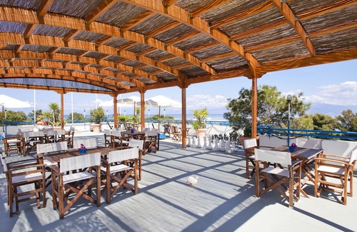 Xylokastron Hotel | Daphne's Club Hotel Apartments