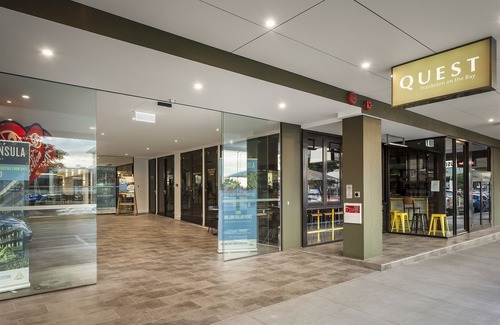 Frankston Hotel | Quest Frankston on The Bay