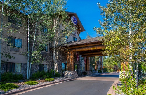 North Central Evergreen Hotel | Comfort Suites Golden West on Evergreen Parkway