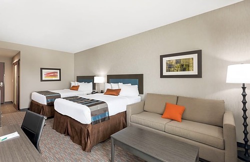 North by Northwest Hotel | Wingate by Wyndham Lubbock Near Texas Tech Univ. Medical Ctr