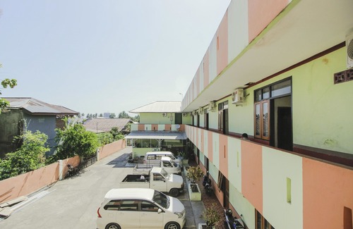 Manado Hotel | RedDoorz @ Malalayang Manado