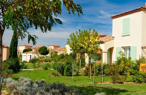 Homps Hotel | Vacancéole - Port Minervois, les Hauts du Lac