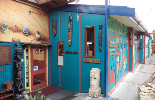 Greymouth Hotel | Global Village Travellers Lodge