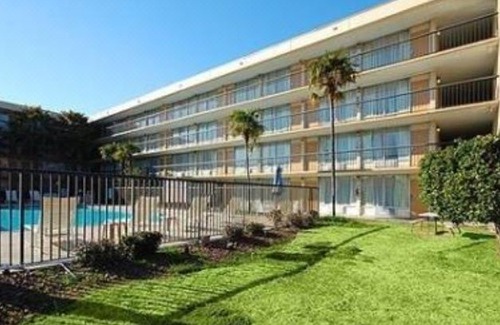 Port Allen Hotel | Quality Inn & Suites Baton Rouge West – Port Allen