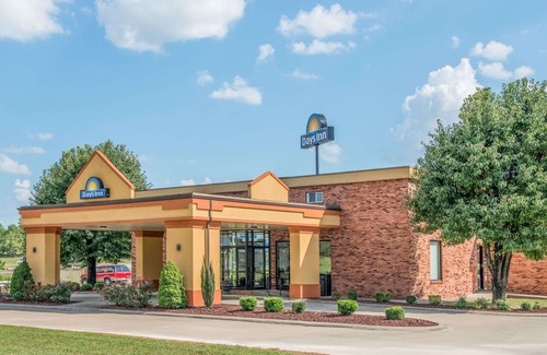 Calvert City Hotel | Days Inn by Wyndham Calvert City