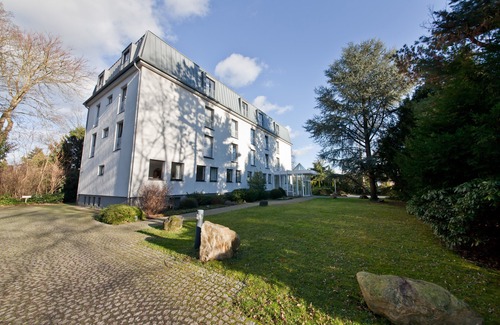 Brueck Hotel | Novum Hotel Silence Garden Köln Brück