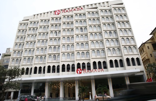 Kollupitiya Hotel | Ramada Colombo