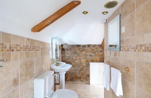 Alfreton Hotel | Oakerthorpe Holiday Village