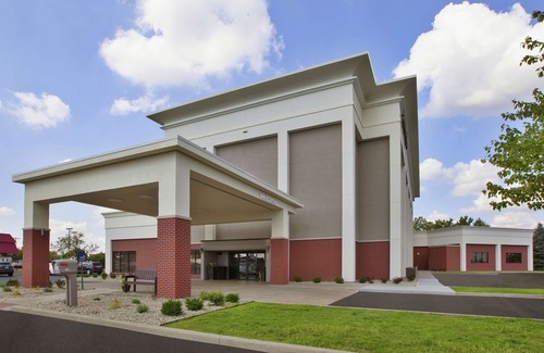 Maumee Hotel | Hampton Inn Toledo-South/Maumee