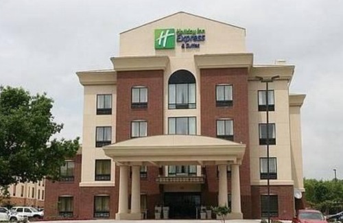 Hurst Hotel | Holiday Inn Express Hotel & Suites DFW West - Hurst, an IHG Hotel