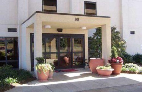 Hillsville Hotel | Hampton Inn - Hillsville