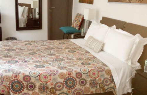 Santa Croce Hotel | Sun House