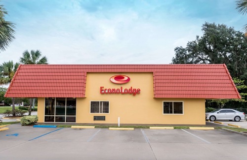 Boys Ranch Hotel | Econo Lodge Live Oak