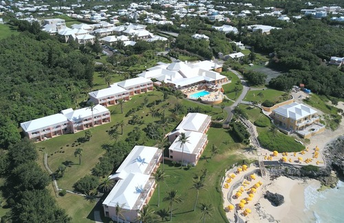 Paget Hotel | Coco Reef Bermuda