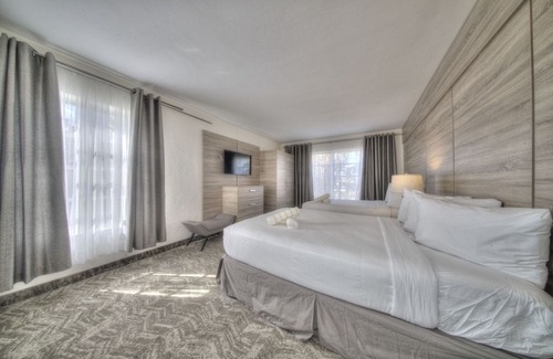 Pompano Beach Hotel | Riverside Apartments by The Beach