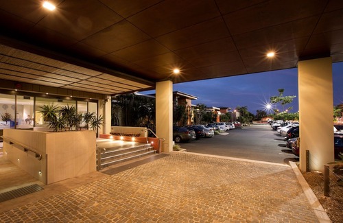 Mermaid Waters Hotel | Mermaid Waters Hotel by Nightcap Plus