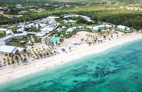 Freeport Hotel | Viva Wyndham Fortuna Beach All Inclusive