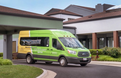 Linthicum Heights Hotel | Courtyard by Marriott Baltimore BWI Airport
