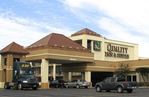 Port Allen Hotel | Quality Inn & Suites Baton Rouge West – Port Allen