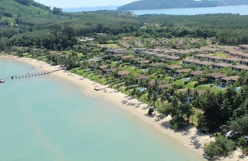 Maprao Island Hotel | The Village Coconut Island Beach Resort Phuket(SHA Extra Plus)