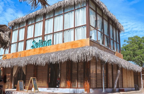Puerto Napo Hotel | Selina Shared Amazon Tena
