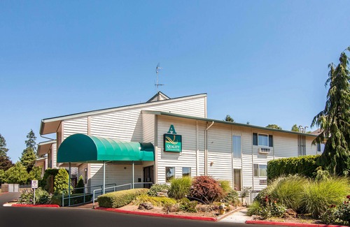 Hazel Dell South Hotel | Quality Inn & Suites Vancouver