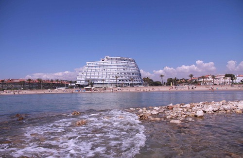 Passeig Maritim Hotel | ME Sitges Terramar