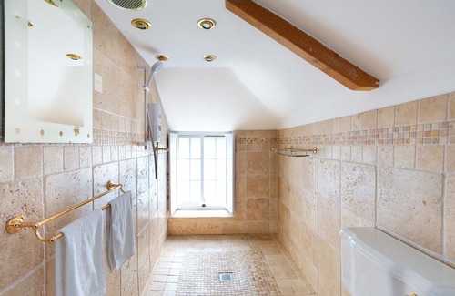 Alfreton Hotel | Oakerthorpe Holiday Village