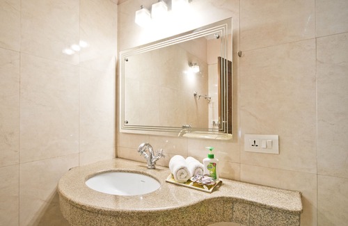 Hauz Khas Hotel | Prakash Kutir B&B