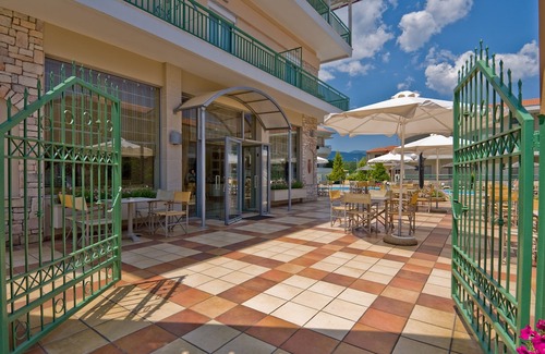 Stavros Hotel | Alexander Inn