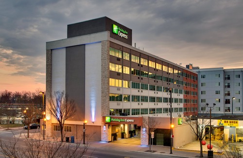 Downtown Hotel | Holiday Inn Express Washington DC Silver Spring, an Ihg Hotel