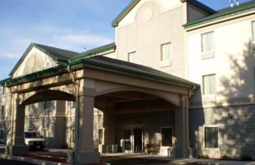Fishkill Hotel | Quality Inn & Suites Fishkill South Near I-84