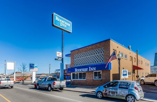 Elko Hotel | Rodeway Inn Elko Downtown Area