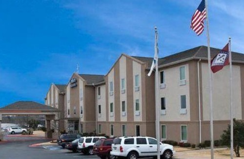 Bryant Hotel | Comfort Inn & Suites Bryant - Benton