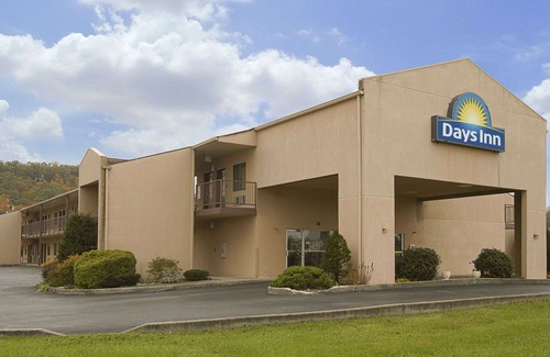 Morehead Hotel | Days Inn by Wyndham Morehead