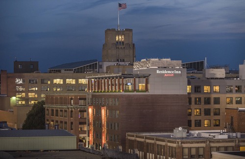 West Fens Hotel | Residence Inn by Marriott Boston Back Bay/Fenway