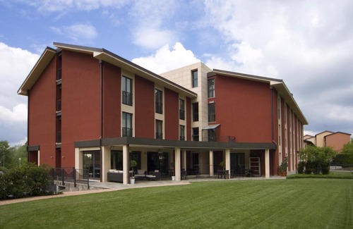 Barzano Hotel | Red's Redaelli Hotel